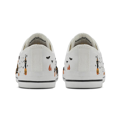 Halloween Castle Witch Kids Low Top Canvas Shoes