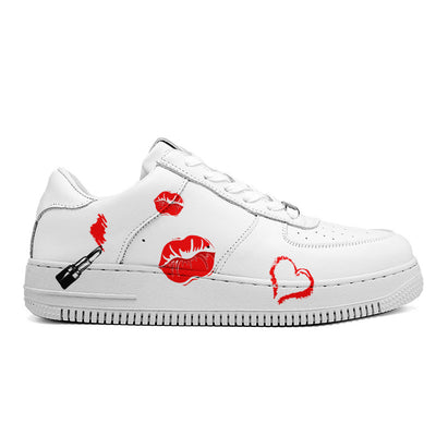 Lip Sneaker