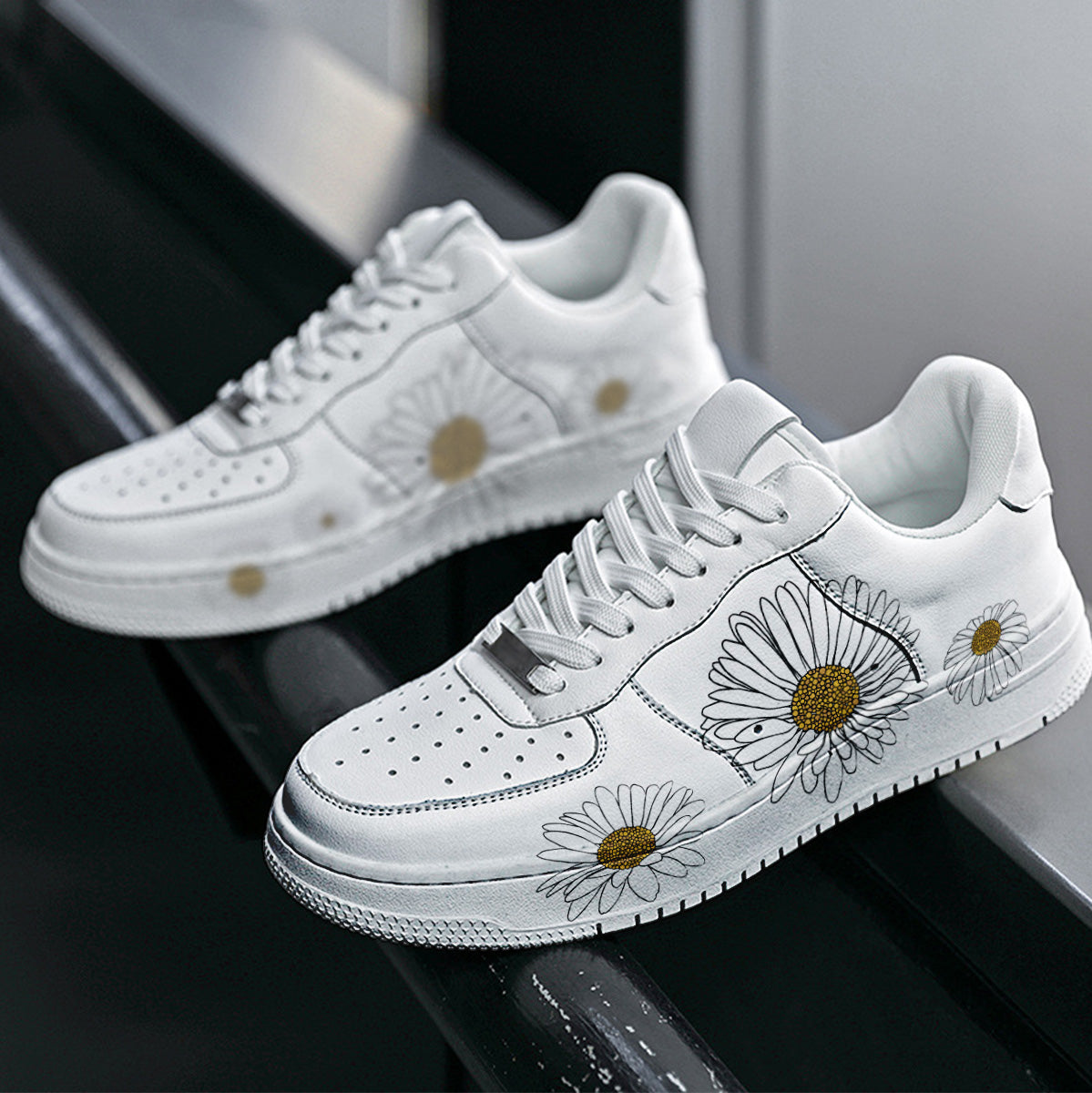 Daisy Sneaker